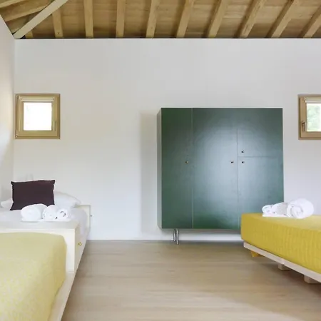 Alloggio per agriturismo La Derta *